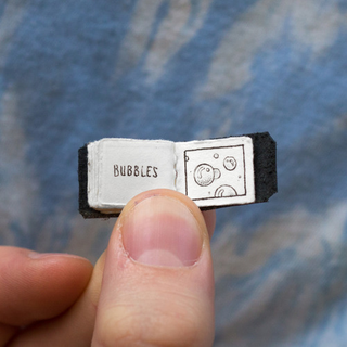 Illustration for article titled Start Your Weekend Right By Checking Out This Tiny Book of Awesome